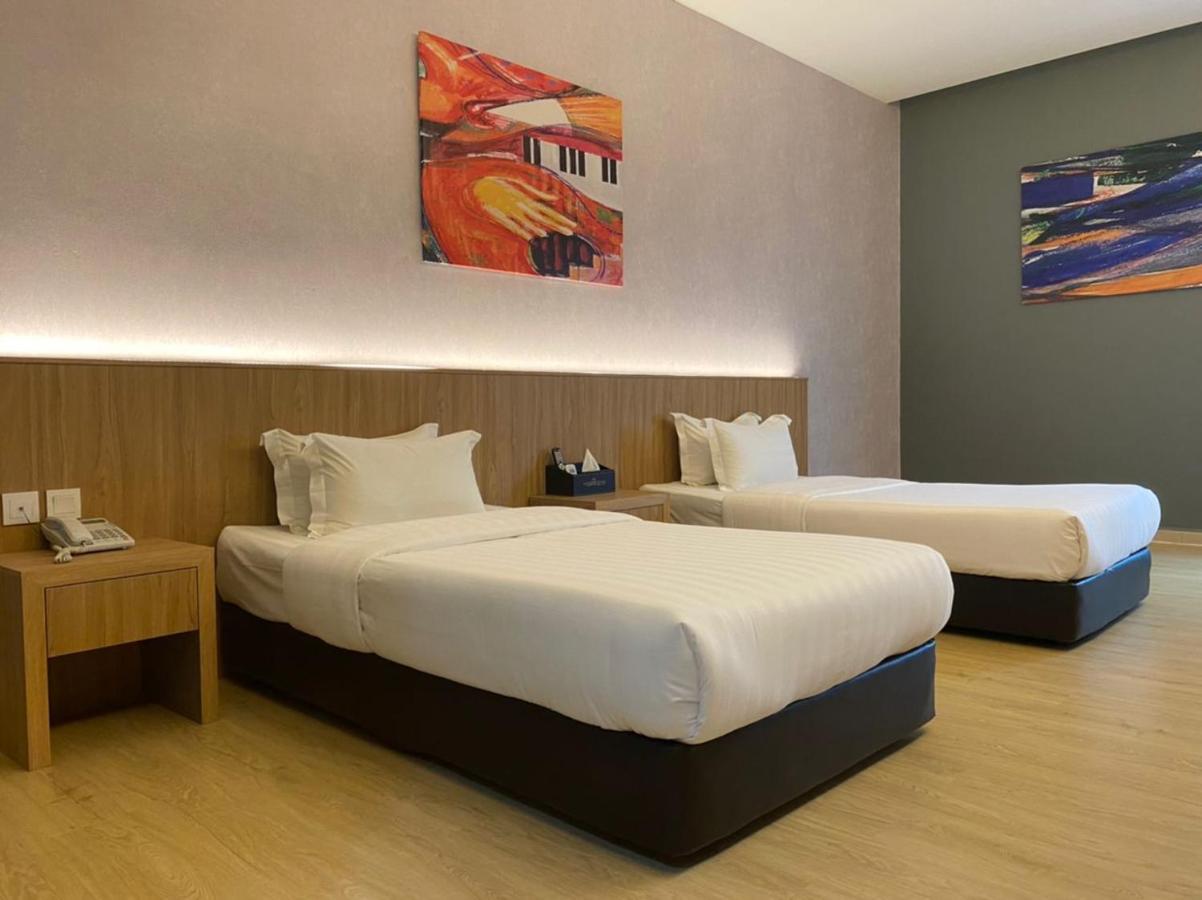 Kluang Riverview Hotel Zewnętrze zdjęcie